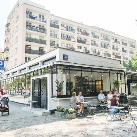 Cinema By P&j Apartment